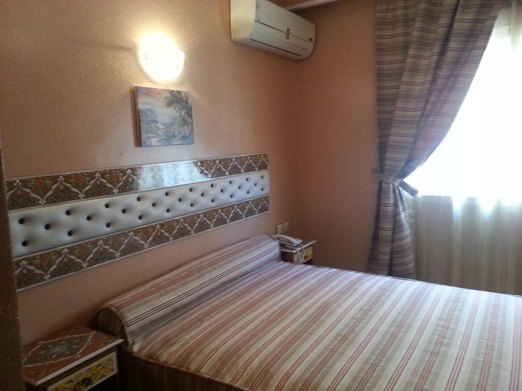 Hotel Abda Safi Quarto foto